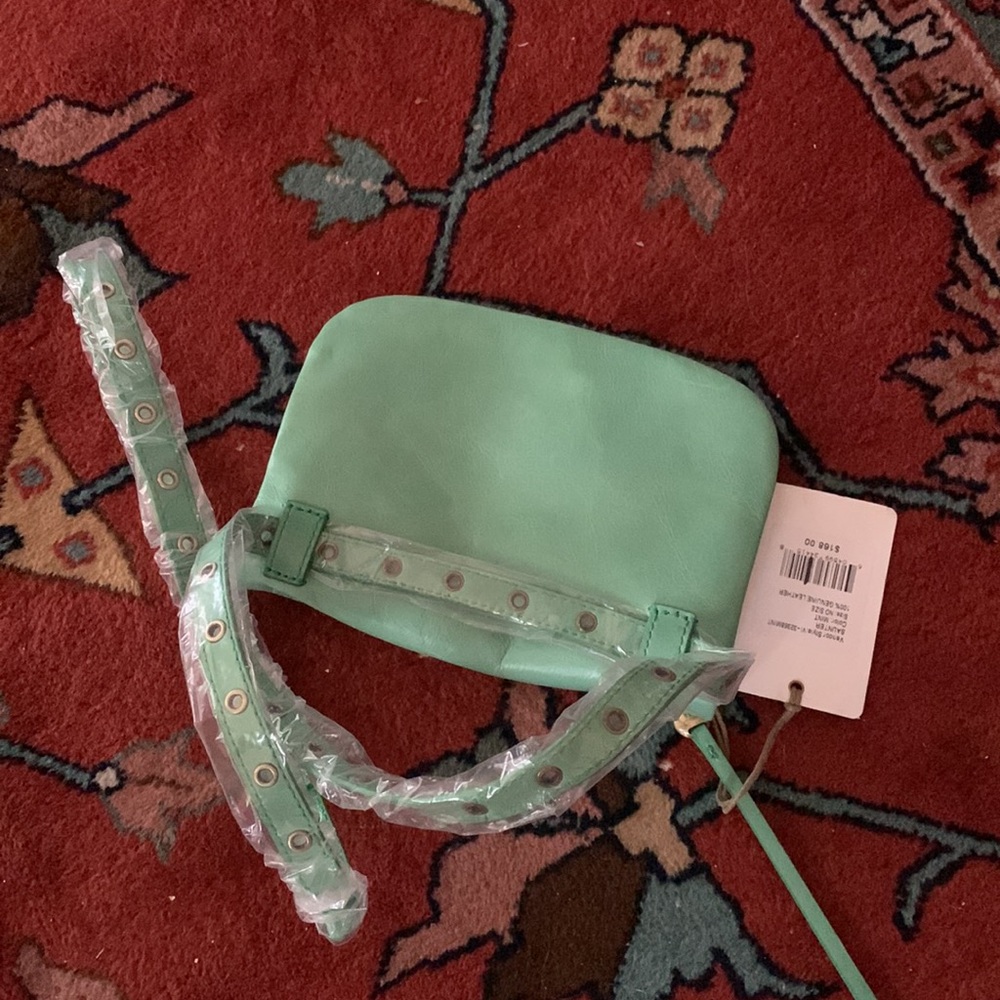 Leather Hobo waist wallet in spring green. Can use as crossbody too. Detailed. - Picture 3 of 4